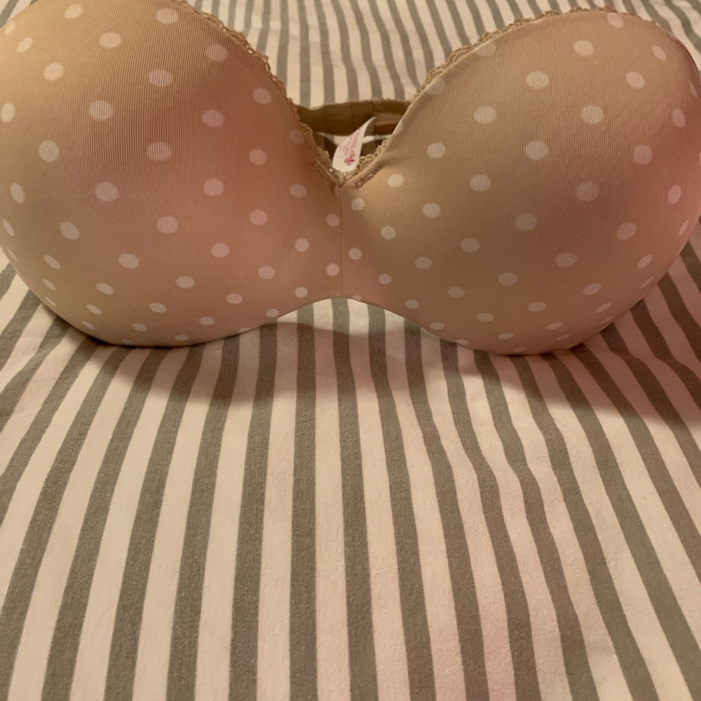 Strapless underwire bra